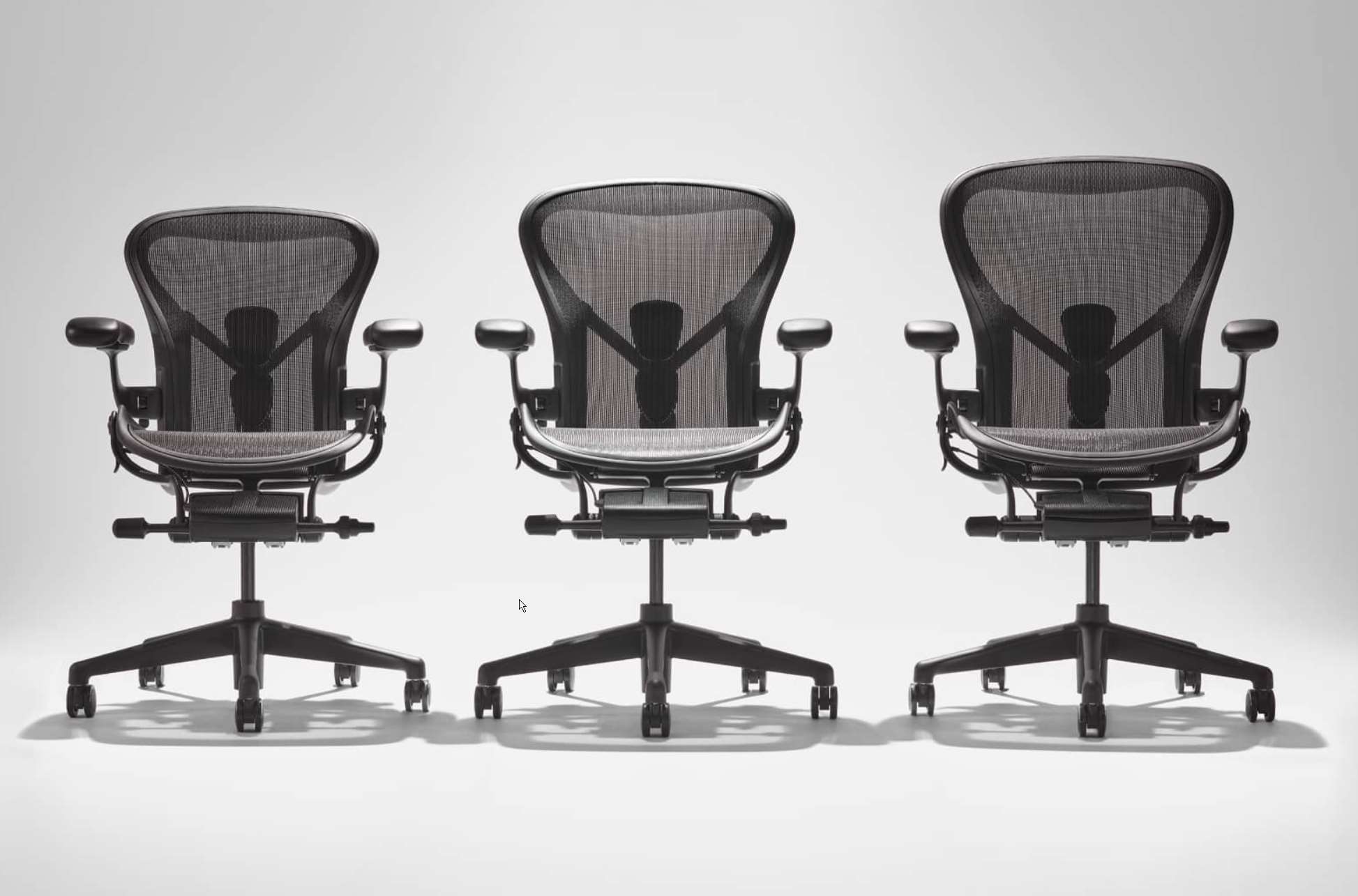 DISCOVERY の特徴：Herman Miller アーロンチェア |