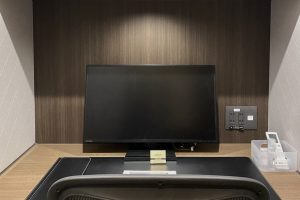 レンタルオフィスのオンラインブース（一人用個室・Web会議用スペース）の様子